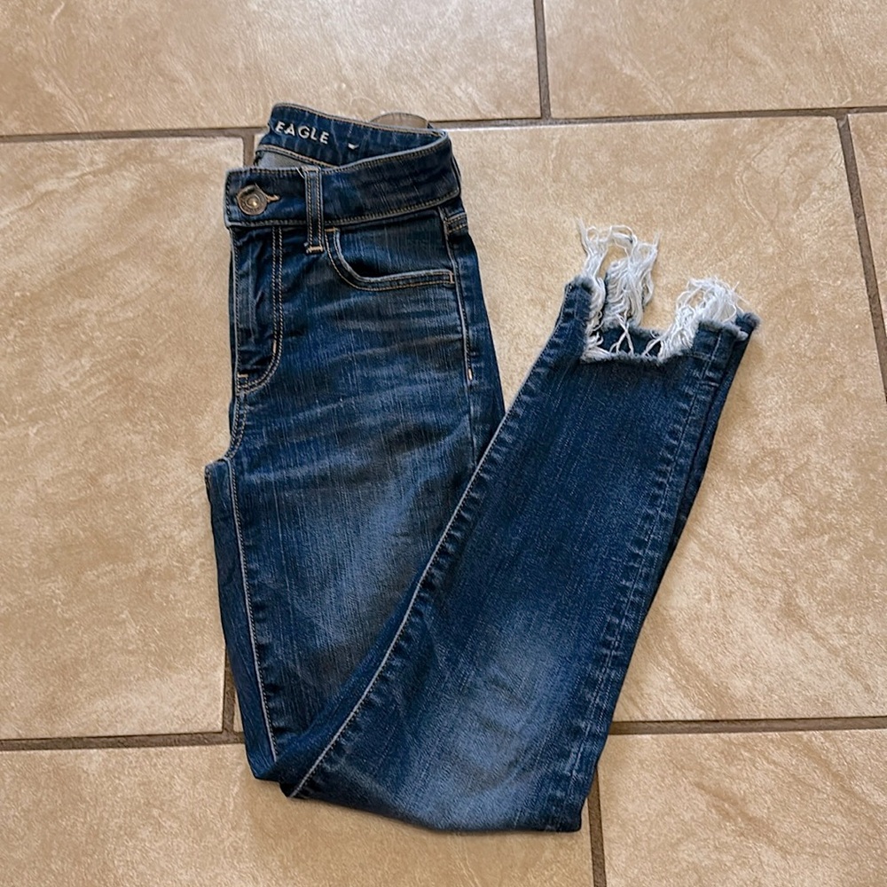 American Eagle cropped denim
